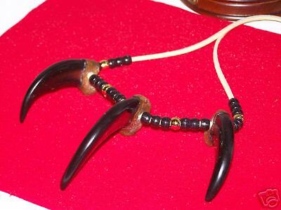 BEAR CLAW NECKLACE   GRIZZLY 3 CLAW Replica (G3 BG)  