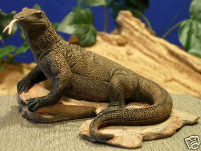 Endangered Species Komodo Dragon 04947 CA04947 BNIB  