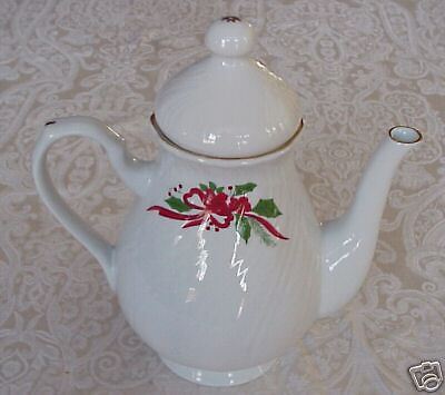 BAUM BROTHERS FORMALITIES VICTORIAN HOLIDAY TEAPOT NEW  
