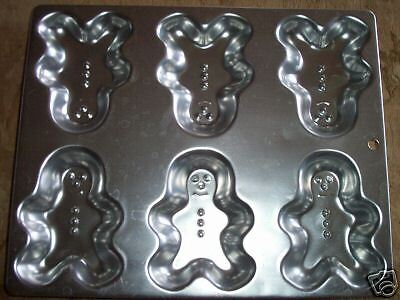 WILTON GINGERBREAD MAN MINI CAKE COOKIE PAN 1990  